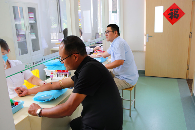 關(guān)愛員工健康 拓展幸?？臻g——中建聯(lián)合工會(huì)組織2019年度員工健康體檢(圖2)